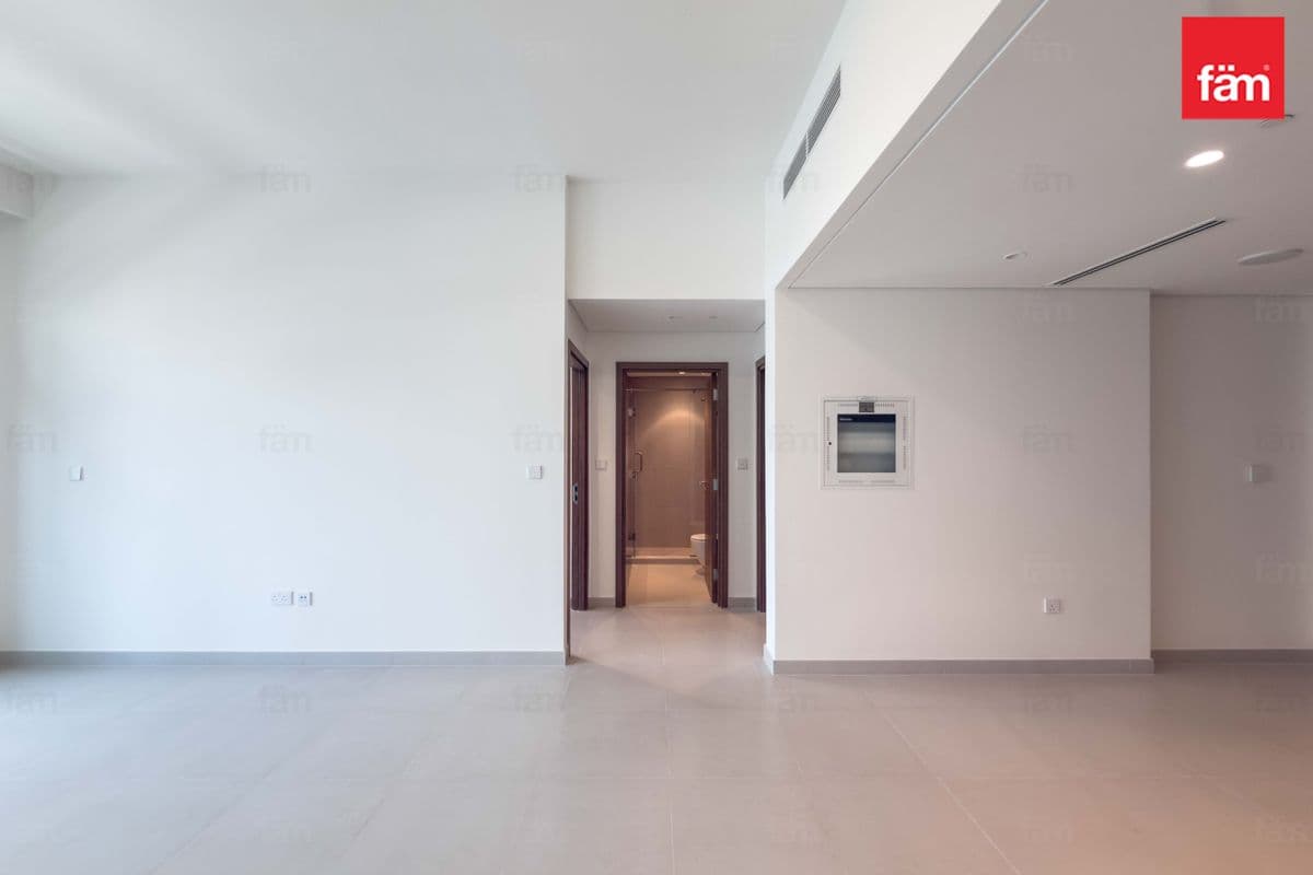 3 bedroom apartment in Palace Residences North, photograph 4 of 20