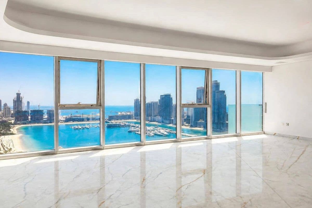 4 bedroom apartment in Palm Beach Tower 1, photograph 3 of 20