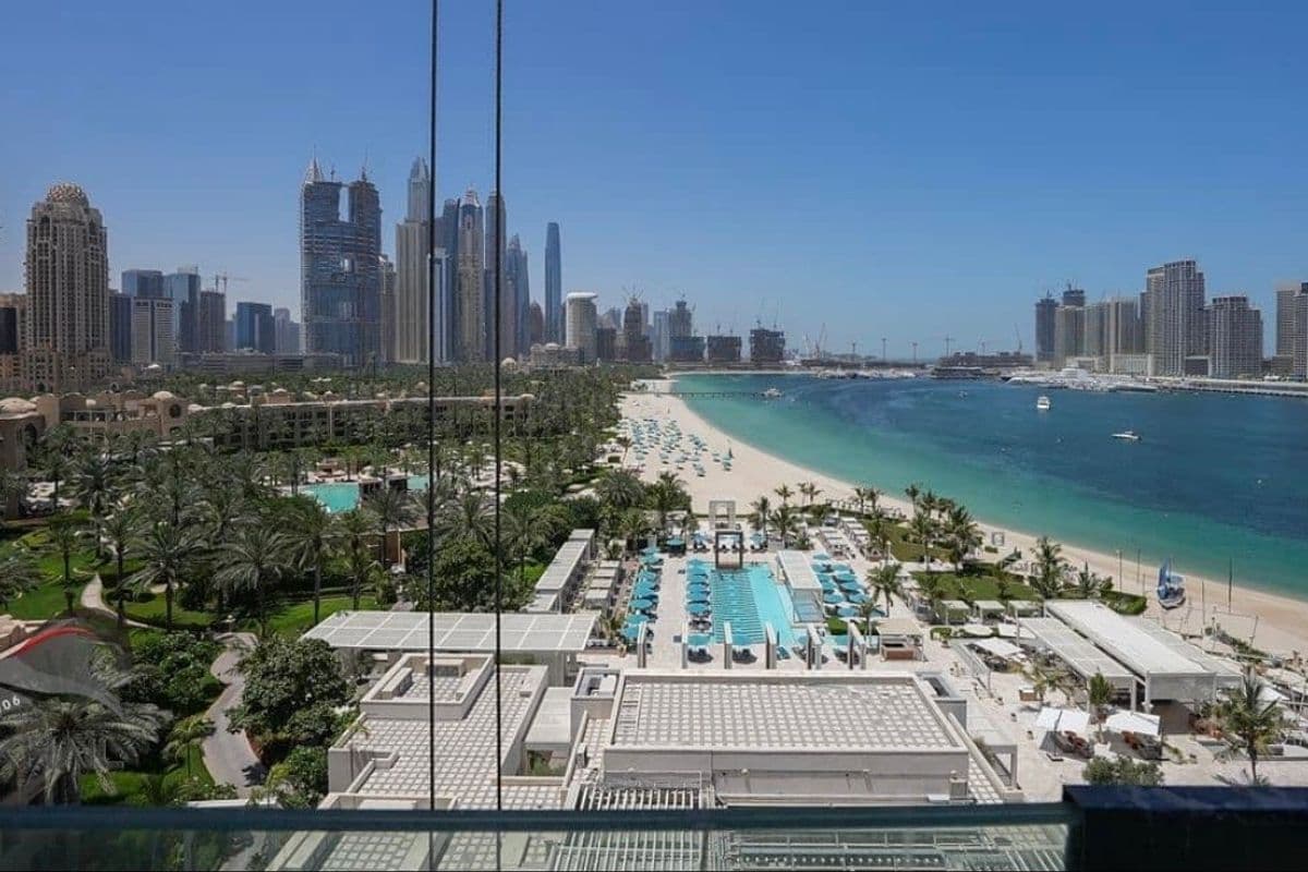 4 bedroom apartment in Palm Beach Tower 1, photograph 13 of 20