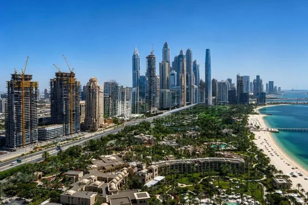 3 bedroom apartment in Palm Beach Tower 1, photograph 5 of 18