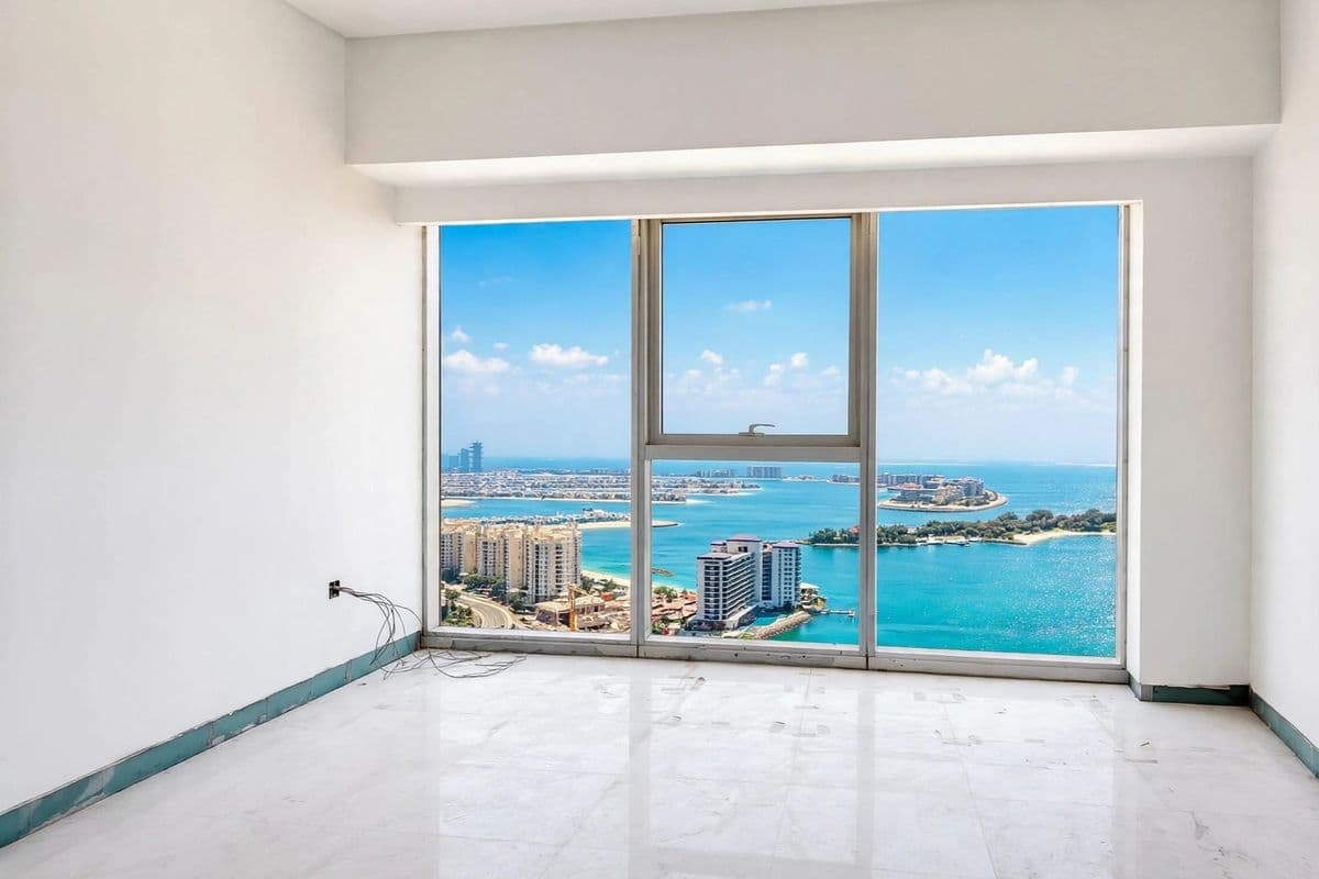 2 bedroom apartment in Palm Beach Tower 2, photograph 4 of 18