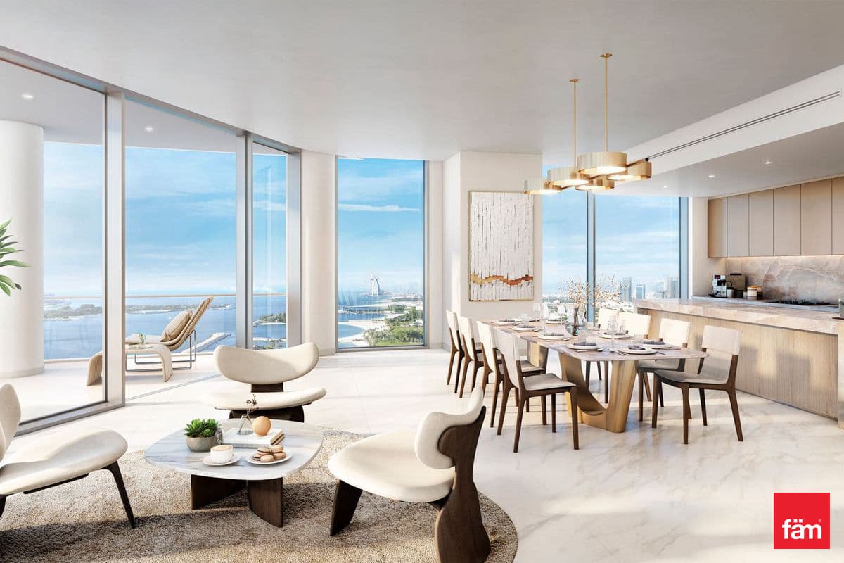 2 bedroom apartment in Palm Beach Tower 2, photograph 11 of 13