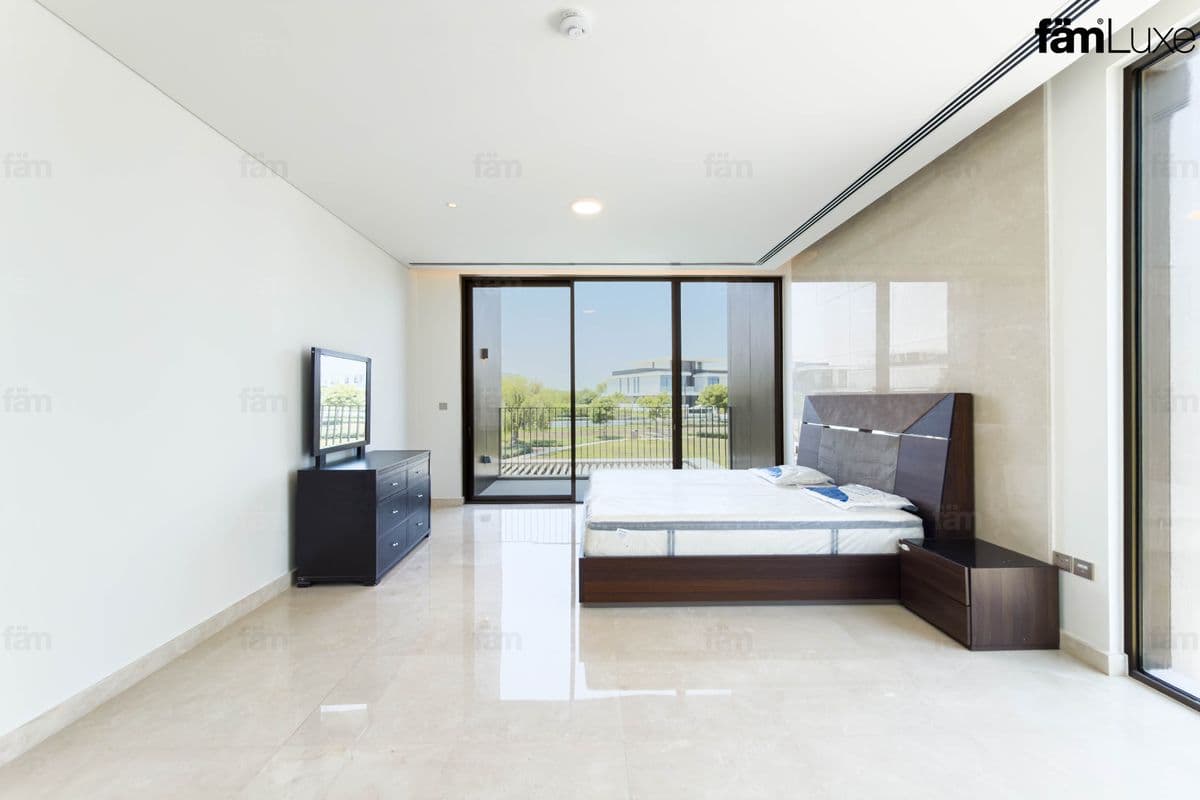 5 bedroom villa in Palm Hills, photograph 16 of 20