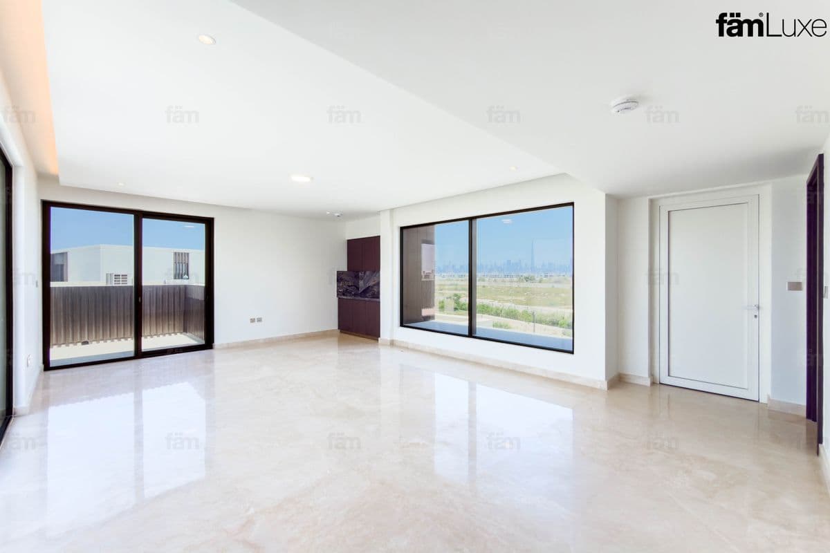 5 bedroom villa in Palm Hills, photograph 8 of 20
