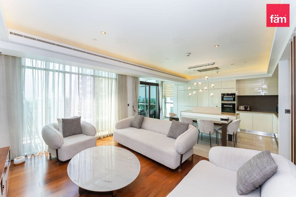 3 bedroom apartment in Panorama at the Views Tower 3, photograph 2 of 20