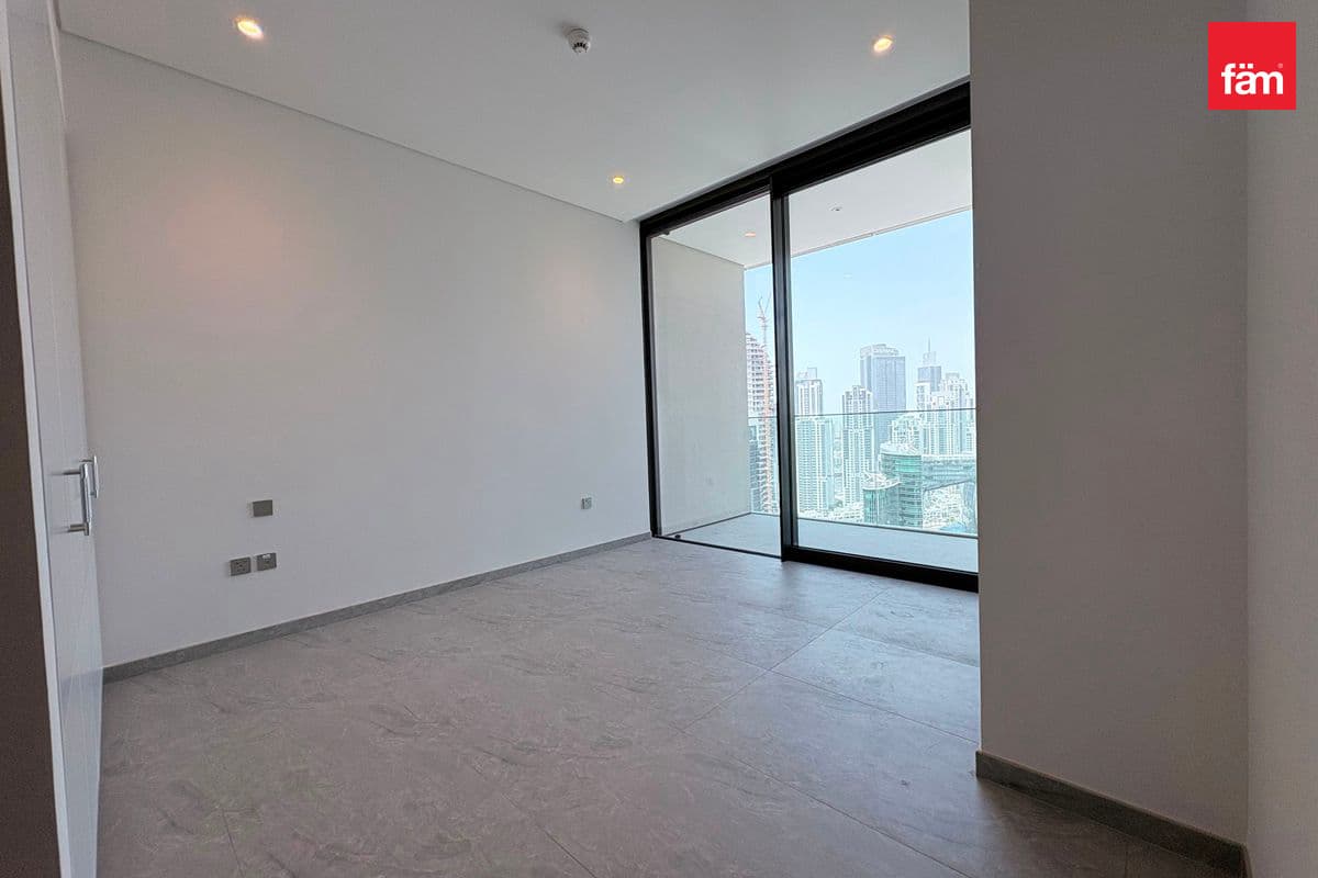 3 bedroom apartment in Peninsula Four, photograph 11 of 20