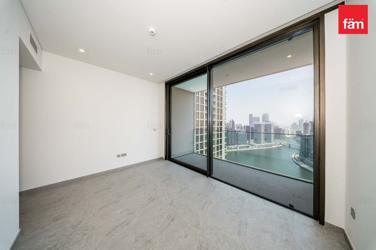 3 bedroom apartment in Peninsula Four, photograph 11 of 20