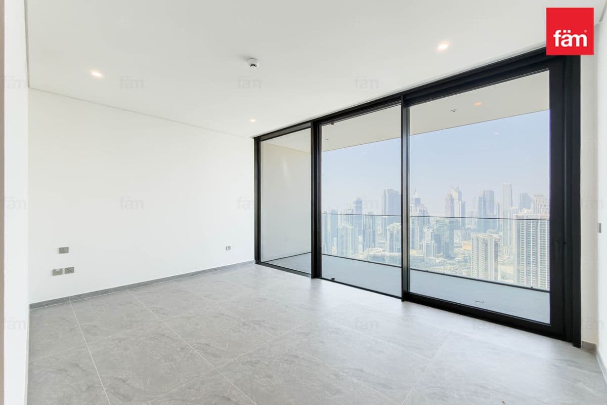 4 bedroom apartment in Peninsula Four, photograph 5 of 17