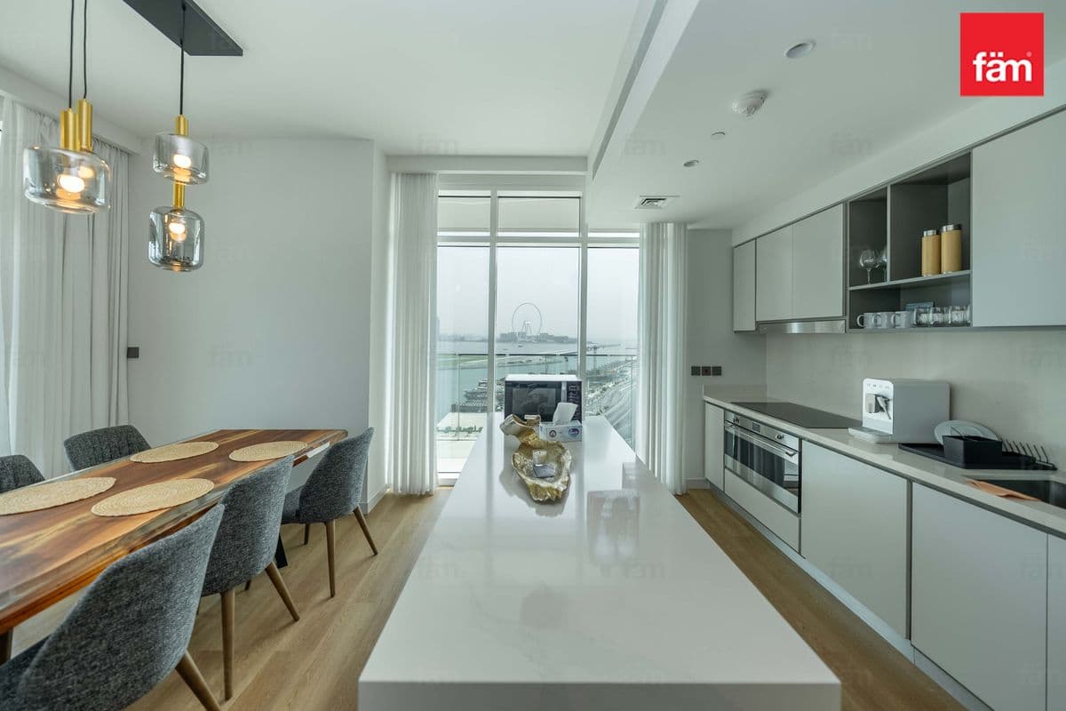 3 bedroom apartment in Sunrise Bay Tower 1, photograph 8 of 20