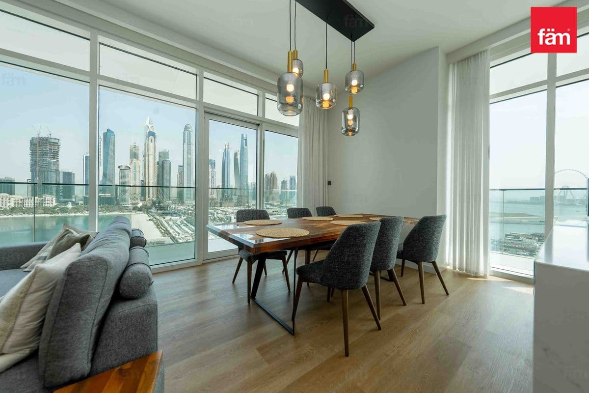 3 bedroom apartment in Sunrise Bay Tower 1, photograph 5 of 20