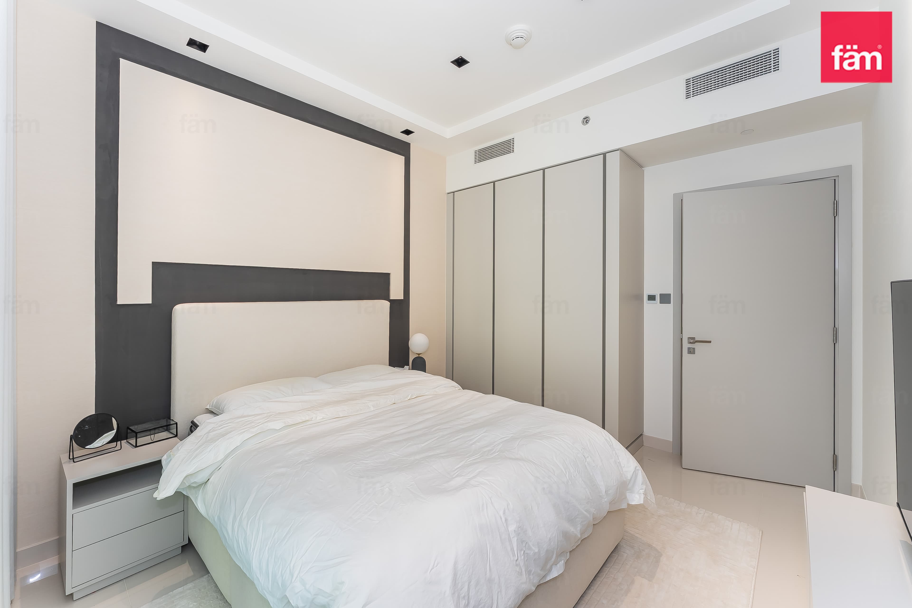 3 bedroom apartment in Sunrise Bay Tower 2, photograph 8 of 20