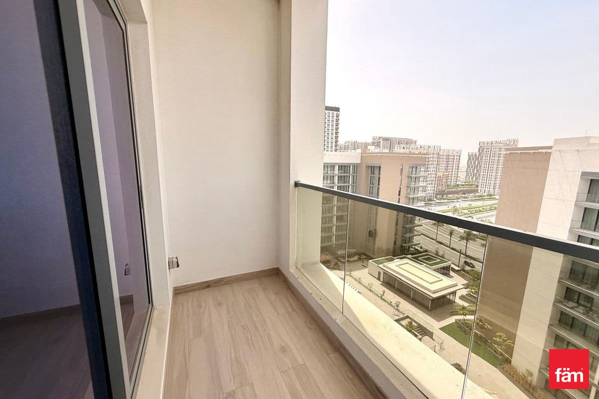1 bedroom apartment in Sway Residences, photograph 4 of 16