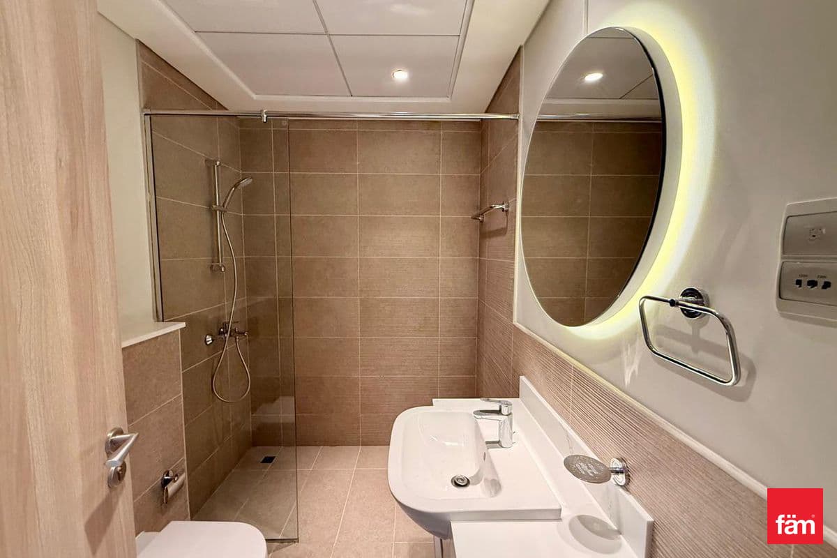 1 bedroom apartment in Sway Residences, photograph 10 of 16