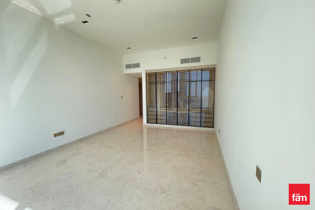 3 bedroom apartment in Tamweel Tower, photograph 13 of 20