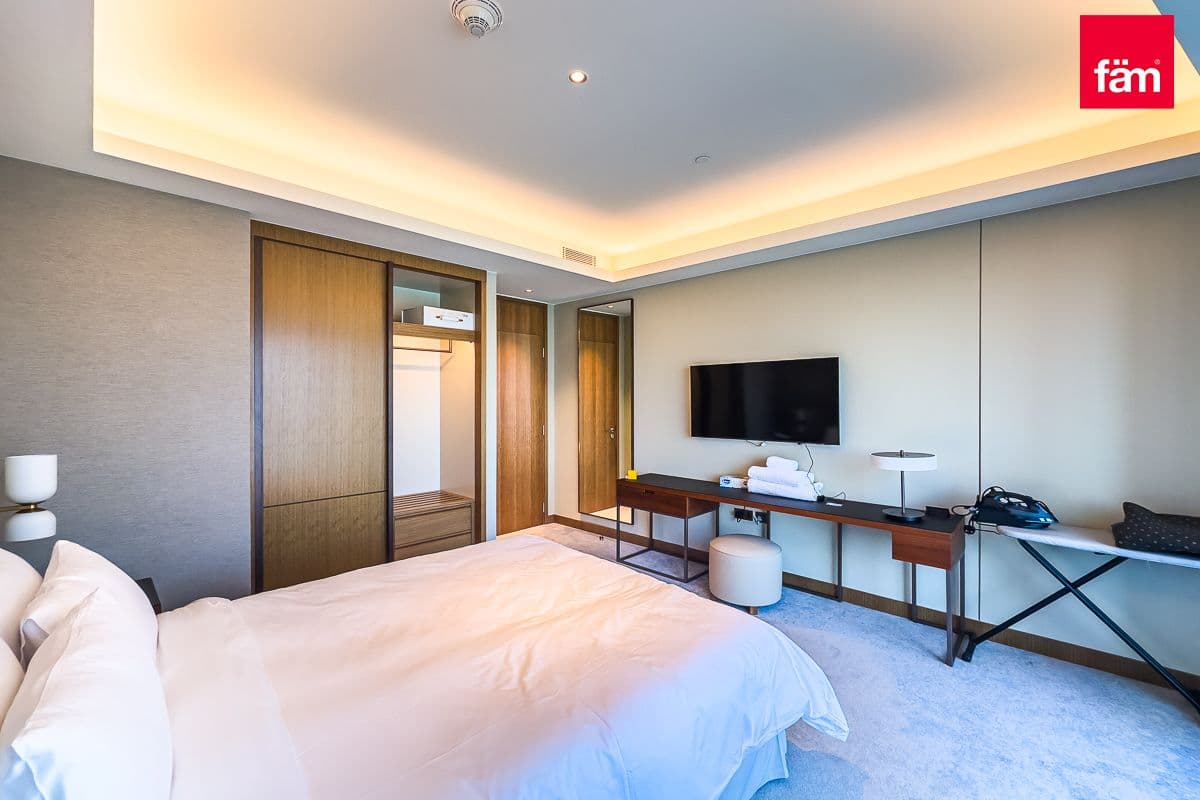 3 bedroom apartment in The Address Residences Dubai Opera Tower 2, photograph 8 of 20