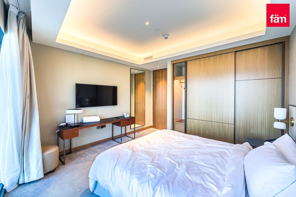 3 bedroom apartment in The Address Residences Dubai Opera Tower 2, photograph 9 of 20