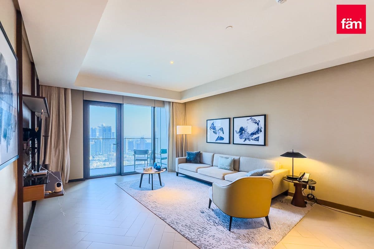 3 bedroom apartment in The Address Residences Dubai Opera Tower 2, photograph 4 of 20