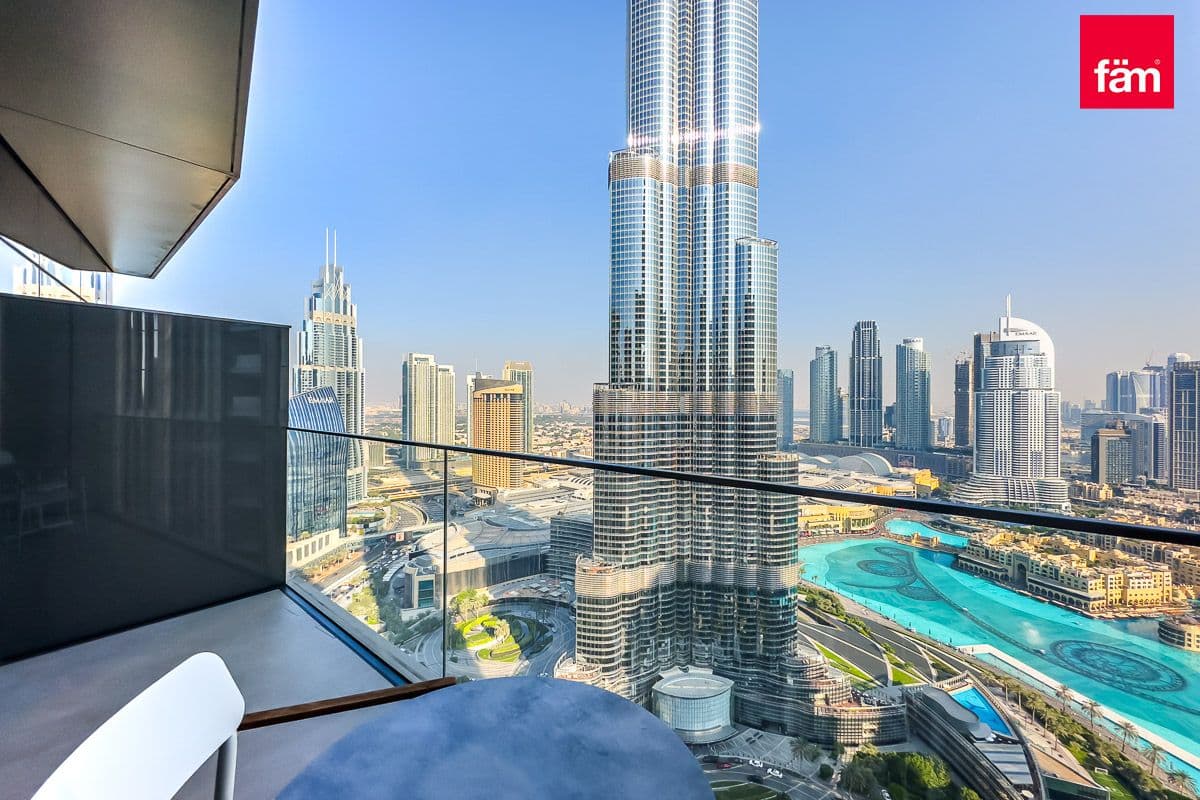 3 bedroom apartment in The Address Residences Dubai Opera Tower 2, photograph 2 of 20