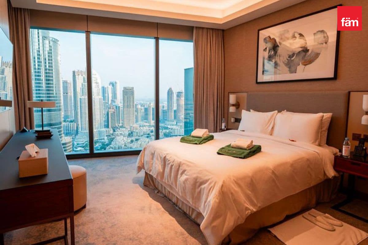 2 bedroom apartment in The Address Residences Dubai Opera Tower 2, photograph 5 of 16