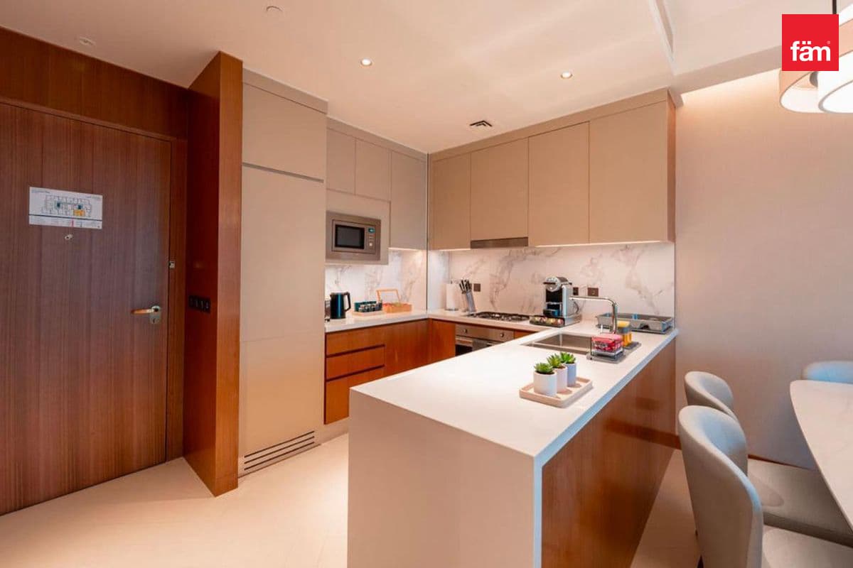2 bedroom apartment in The Address Residences Dubai Opera Tower 2, photograph 4 of 16