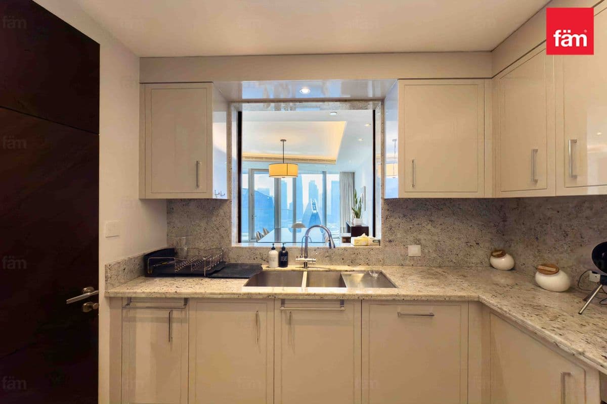 2 bedroom apartment in The Address Sky View Tower 2, photograph 16 of 19