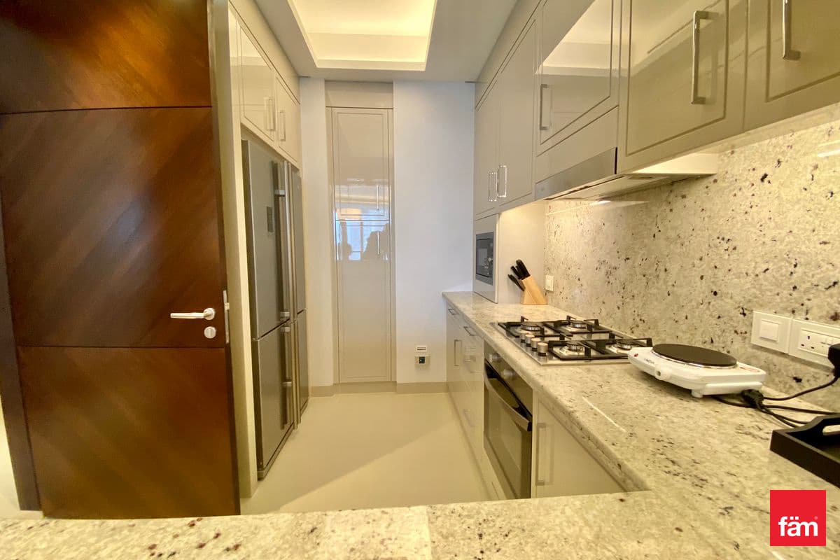 2 bedroom apartment in The Address Sky View Tower 2, photograph 6 of 14