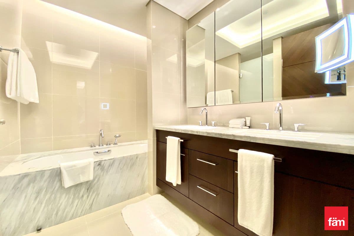 2 bedroom apartment in The Address Sky View Tower 2, photograph 12 of 14