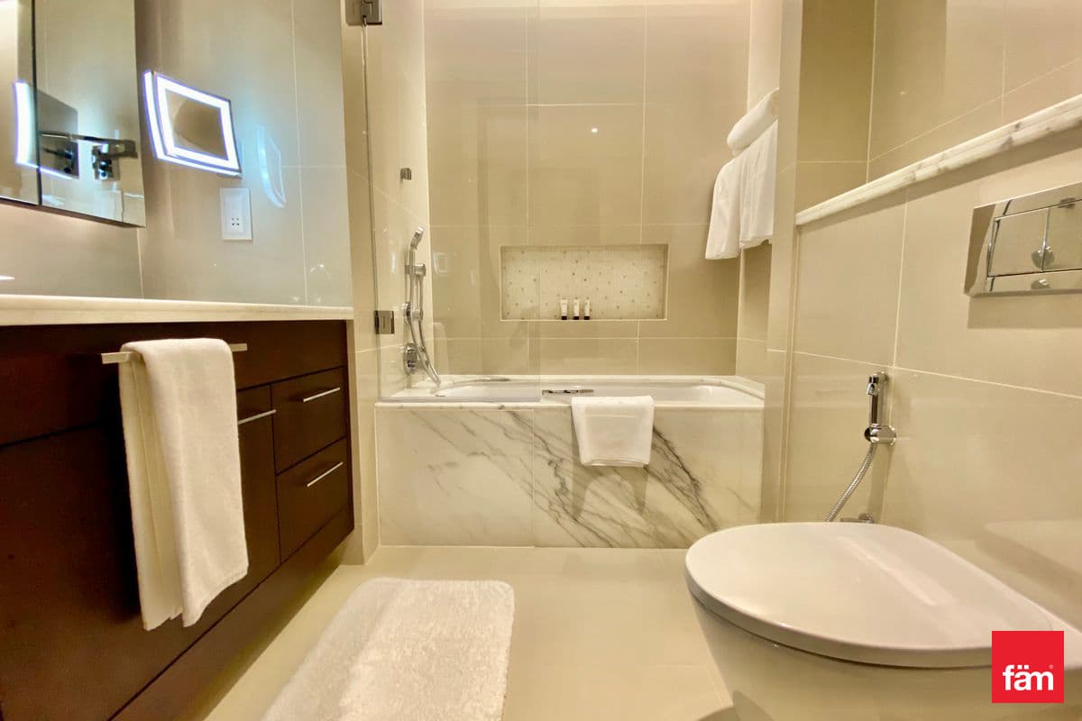 2 bedroom apartment in The Address Sky View Tower 2, photograph 11 of 14