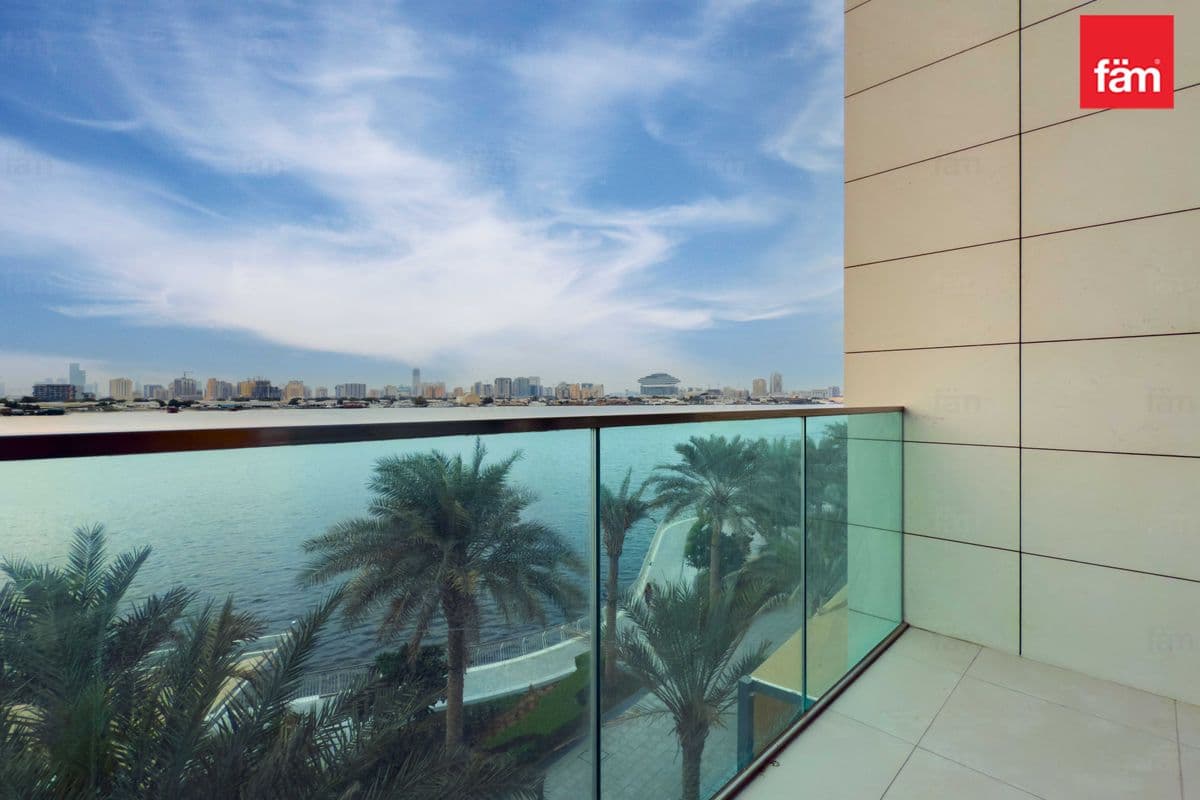 3 bedroom apartment in The Grand, photograph 7 of 20