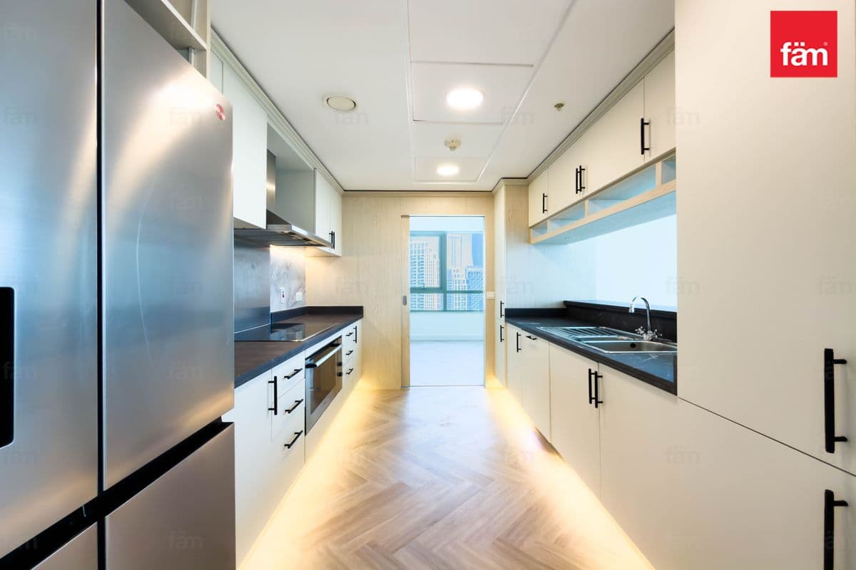 3 bedroom apartment in The Residences 1, photograph 11 of 20