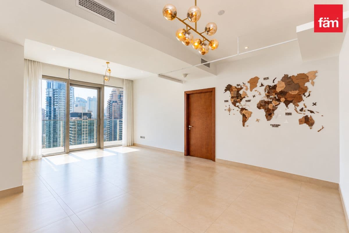 3 bedroom apartment in The Residences at Marina Gate 2, photograph 2 of 20