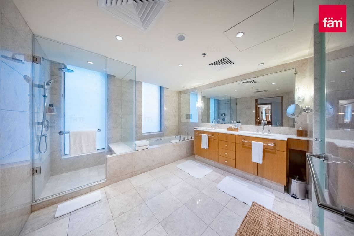 2 bedroom apartment in The Ritz-Carlton - DIFC, photograph 12 of 15