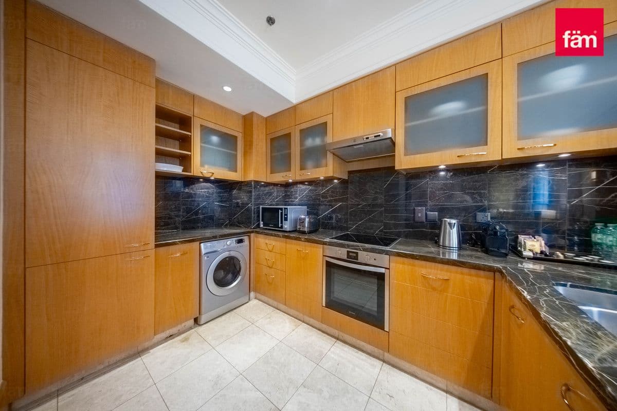 2 bedroom apartment in The Ritz-Carlton - DIFC, photograph 10 of 15