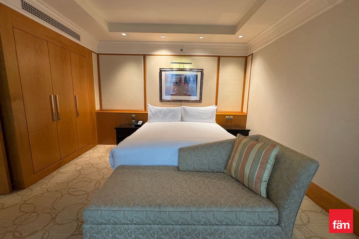 1 bedroom apartment in The Ritz-Carlton - DIFC, photograph 4 of 11