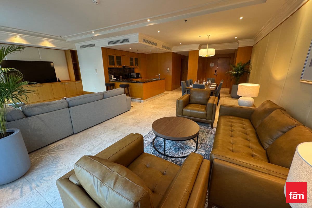2 bedroom apartment in The Ritz-Carlton - DIFC, photograph 3 of 19