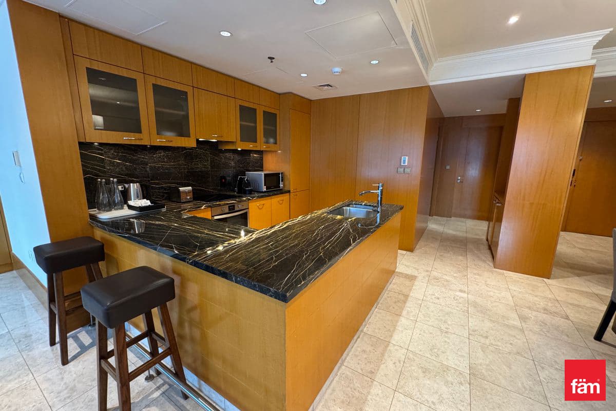 2 bedroom apartment in The Ritz-Carlton - DIFC, photograph 4 of 19