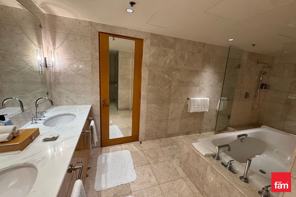 2 bedroom apartment in The Ritz-Carlton - DIFC, photograph 12 of 19