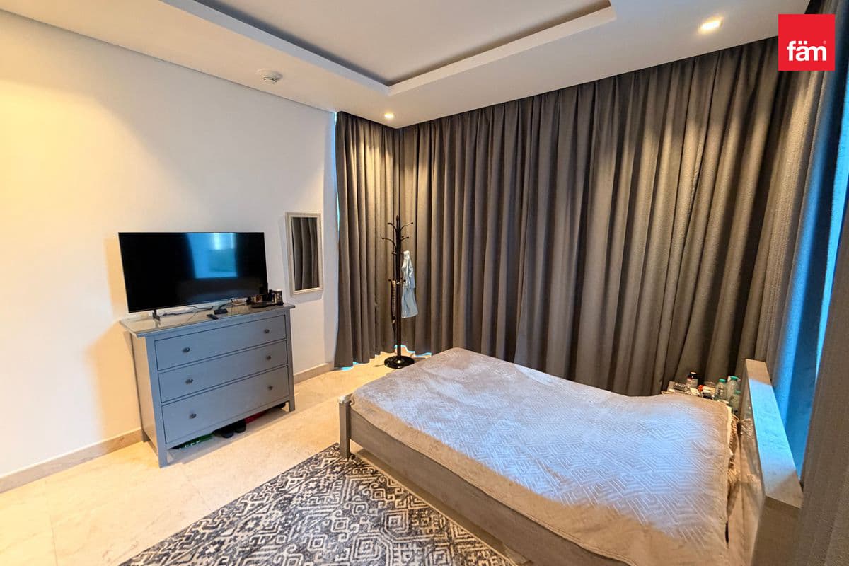 4 bedroom apartment in The Sterling West House, photograph 7 of 20