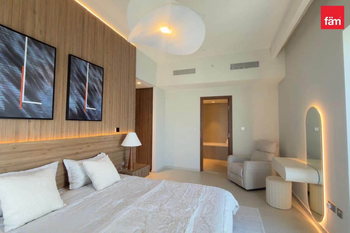 3 bedroom apartment in VIDA Residences Creek Beach, photograph 5 of 12