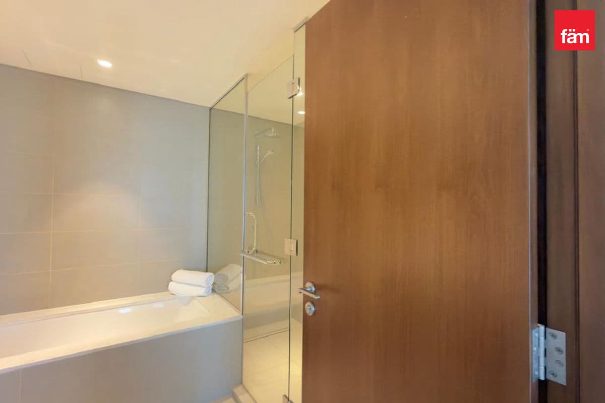 3 bedroom apartment in VIDA Residences Creek Beach, photograph 12 of 12