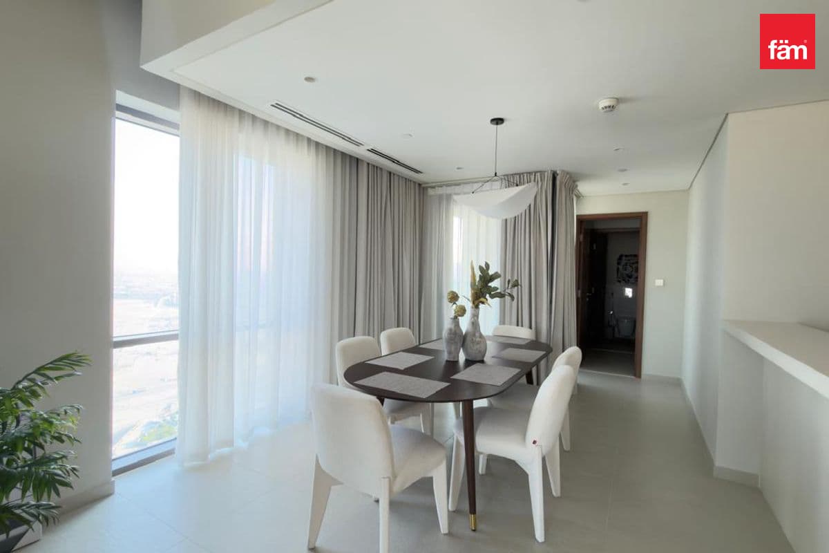 3 bedroom apartment in VIDA Residences Creek Beach, photograph 3 of 12