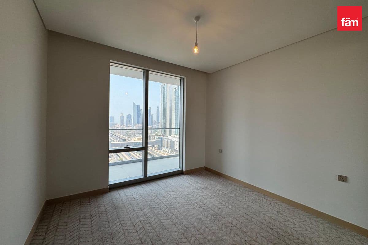 2 bedroom apartment in Vida Dubai Mall Tower 2, photograph 3 of 13