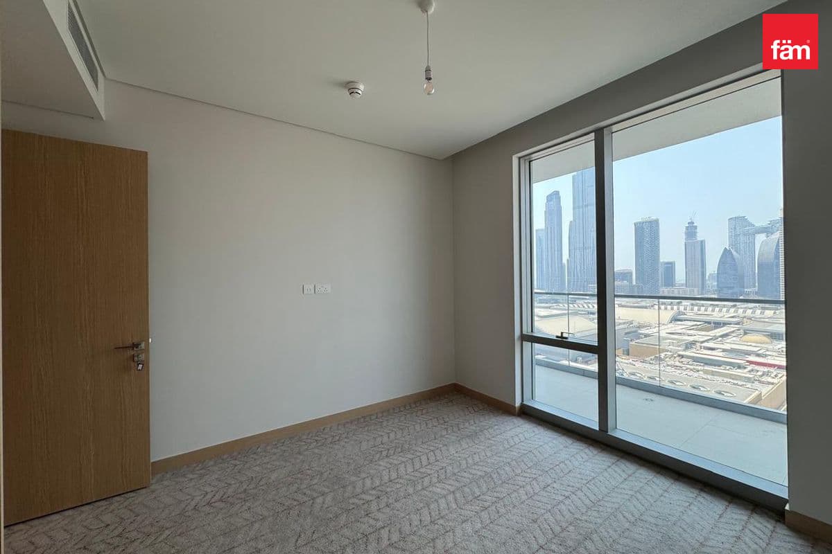 2 bedroom apartment in Vida Dubai Mall Tower 2, photograph 4 of 13