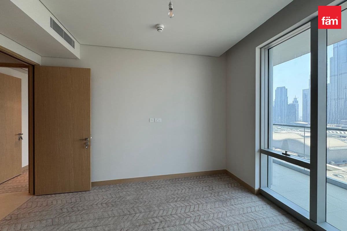 2 bedroom apartment in Vida Dubai Mall Tower 2, photograph 5 of 13