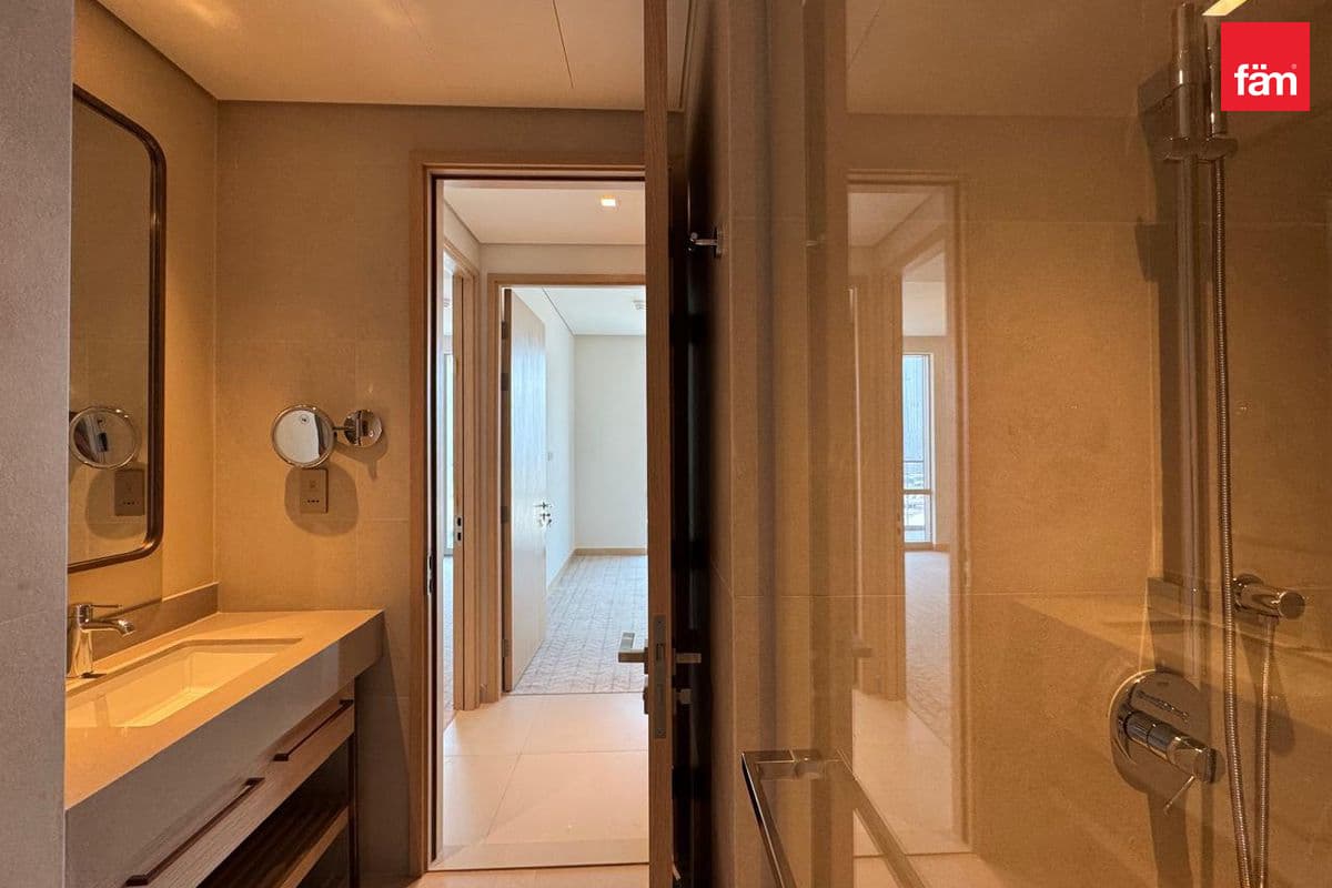 2 bedroom apartment in Vida Dubai Mall Tower 2, photograph 9 of 13