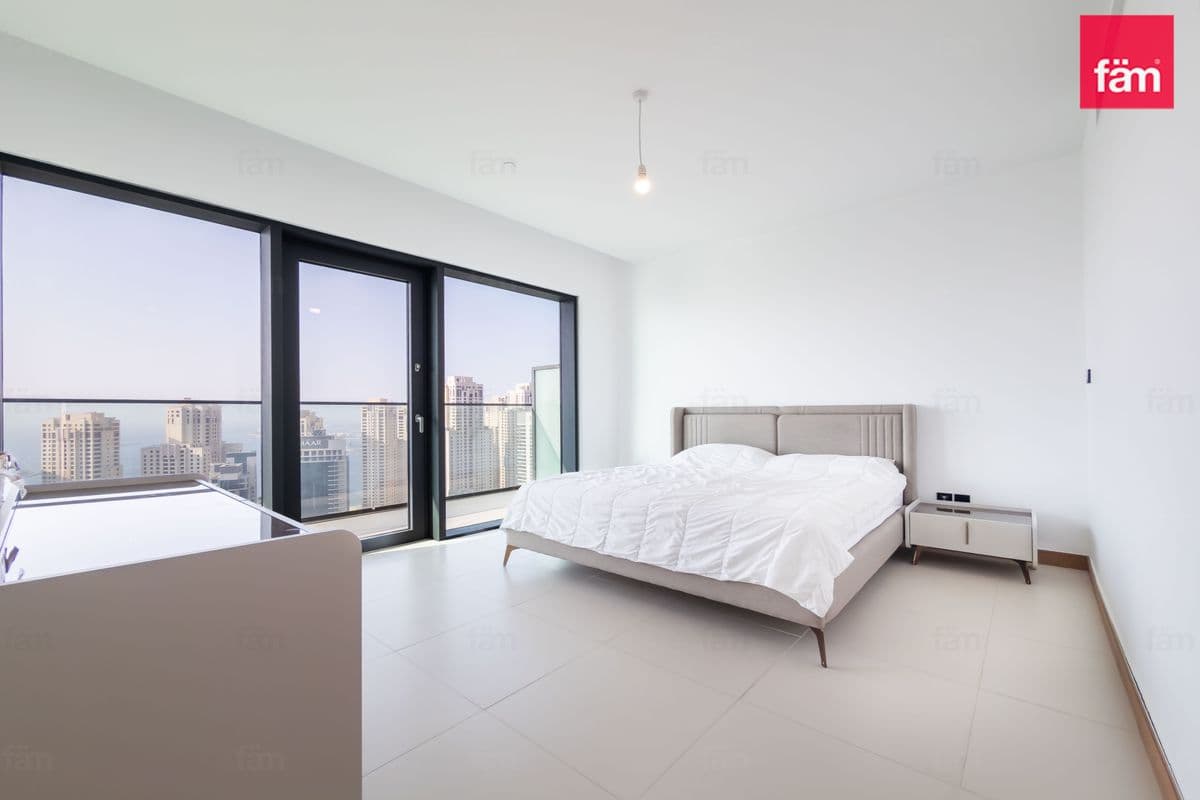 3 bedroom apartment in Vida Residences Dubai Marina, photograph 13 of 20
