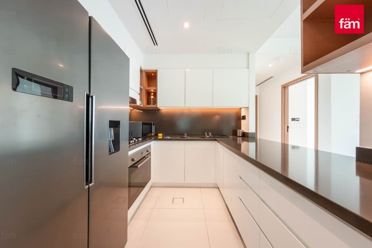 3 bedroom apartment in Vida Residences Dubai Marina, photograph 19 of 20