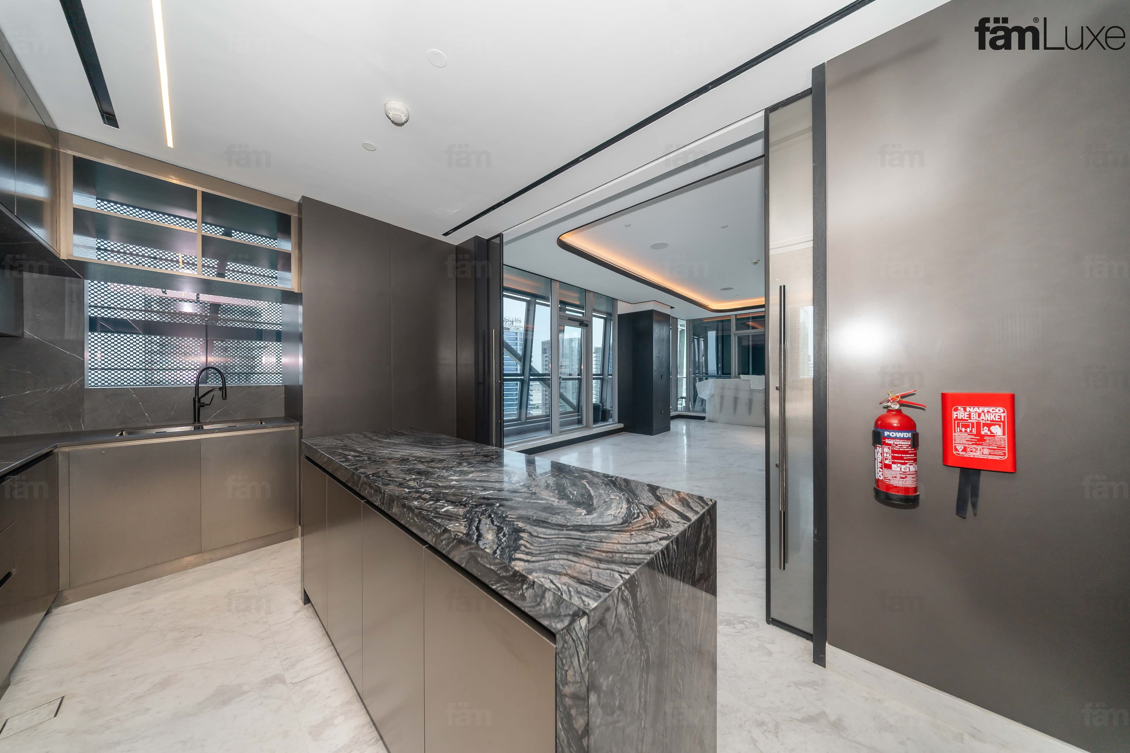 4 bedroom apartment in J One (Da Vinci Tower B), photograph 7 of 20