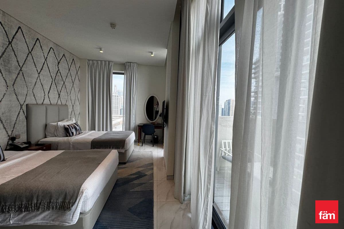3 bedroom hotel apartment in Millennium Atria, photograph 18 of 20