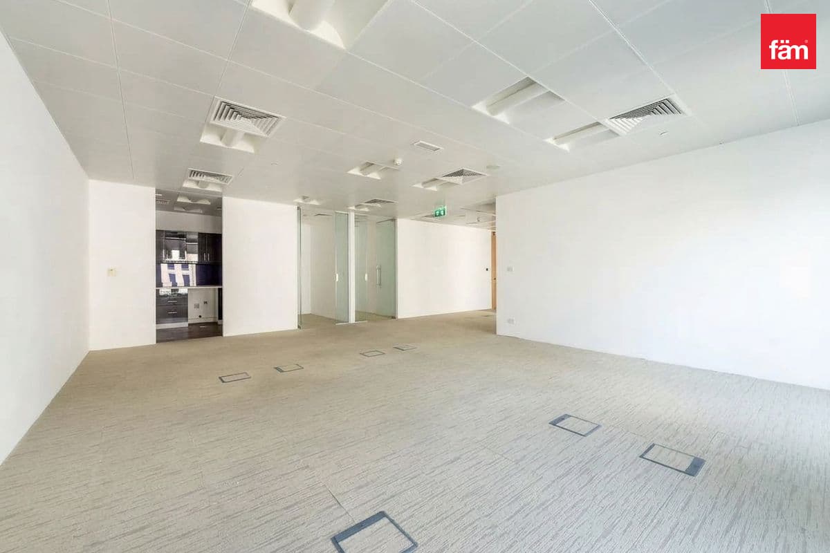 office in Al Fattan Currency House, photograph 7 of 11